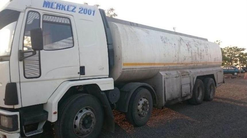 Diyarbakır&rsquo;da &Ccedil;alıntı 21 Bin 240 Litre Ham Petrol Ele Ge&ccedil;irildi