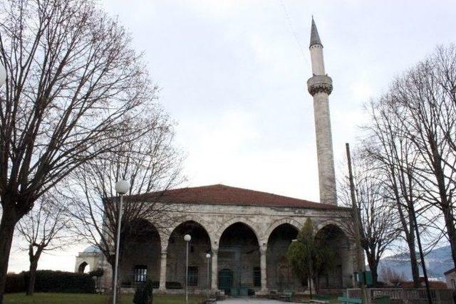 Makedonya’da Osmanlı Yadigarı 3 Cami Daha Restore Edilecek