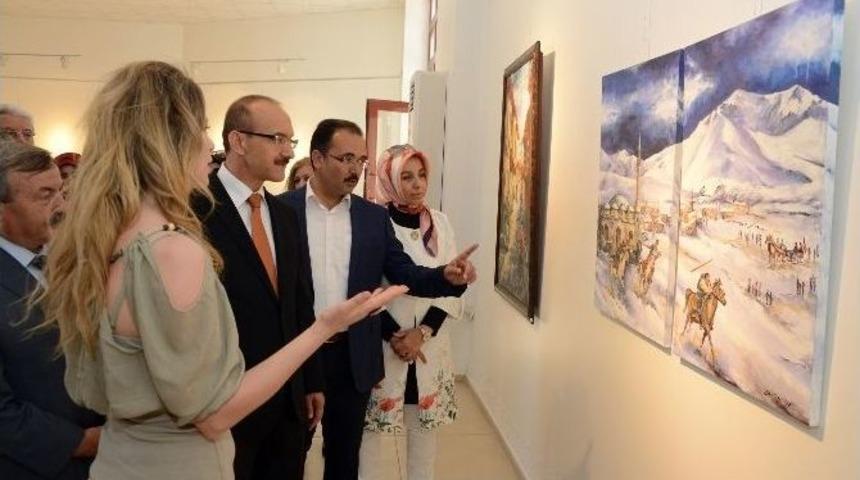Uşak&rsquo;ta El&ccedil;in Şahal&rsquo;ın Resim Sergisi Beğeni Topladı