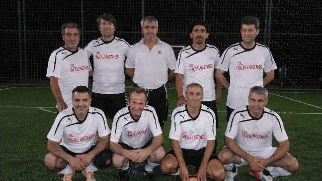Salihli&rsquo;de Kurumlar Arası Futbol Turnuvası Başladı 1