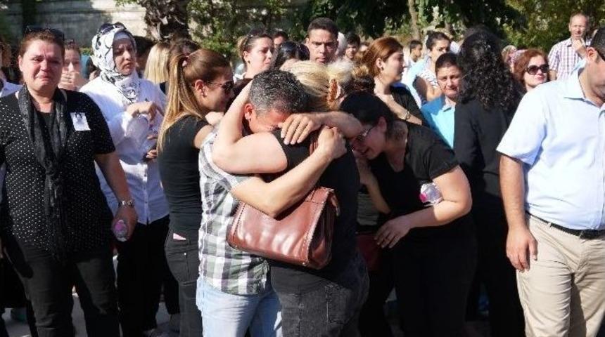 Hastane Personeline H&uuml;z&uuml;nl&uuml; Veda