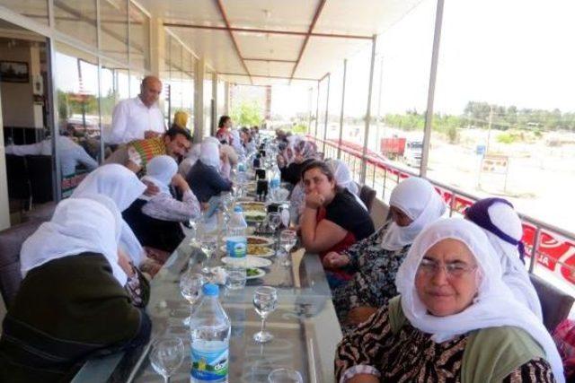 Diyarbakır da Kimsesiz Yaşlılara Ramazan &Ouml;ncesi Tarih Gezisi 2