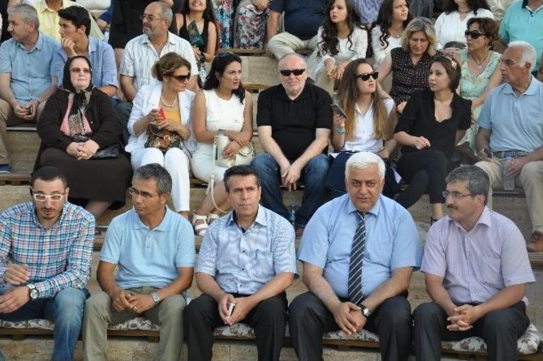 Edremit Salih Korkut Budaras Lisesi&rsquo;nde Mezuniyet T&ouml;reni Yapıldı