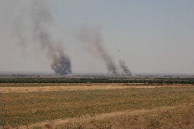 Suriye’de Muhalif Gruplar Işid’le Çatışıyor