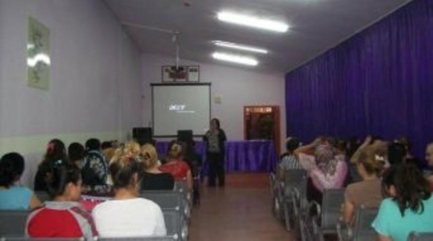 Yazar Rukiye Orhan &rsquo;şiir At&ouml;lyesi&rsquo; &Ccedil;alışmasını Tamamladı