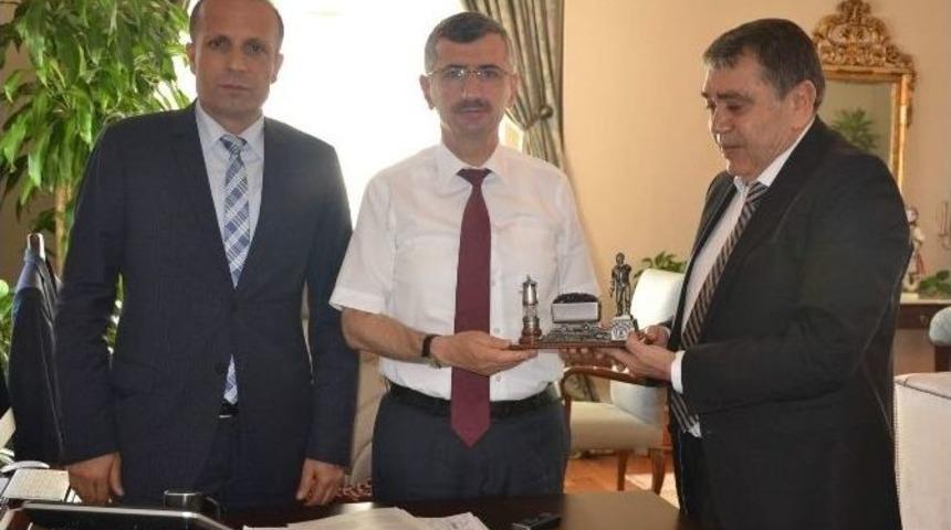 T&uuml;rkiye Maden İş&ccedil;ileri Sendikası&rsquo;ndan Vali Bektaş&rsquo;a Ziyaret