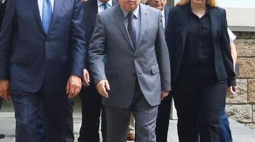 Süleyman Demirel’In Güniz Sokak'taki Evine Ziyaretçi Akını