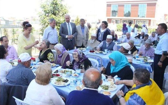 Huzurevi Sakinleri Atatürk Evi’ni Ziyaret Etti