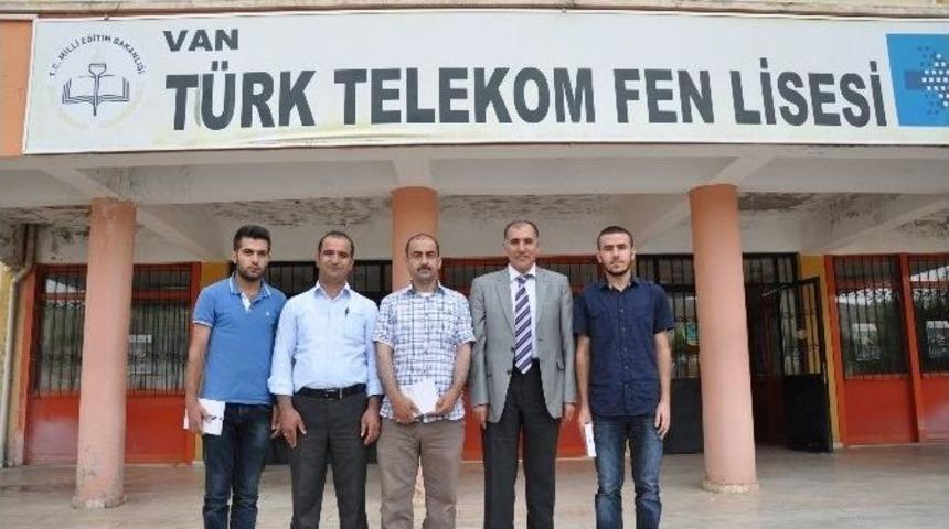 T&uuml;bitak&rsquo;ın D&uuml;zenlediği Yarışmada 4. Olan T&uuml;rk Telekom Lisesi &Ouml;ğrencilerine &Ouml;d&uuml;l
