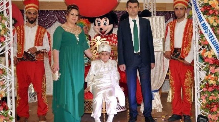 Taşk&ouml;pr&uuml;&rsquo;de D&uuml;ğ&uuml;n Gibi S&uuml;nnet Ş&ouml;leni