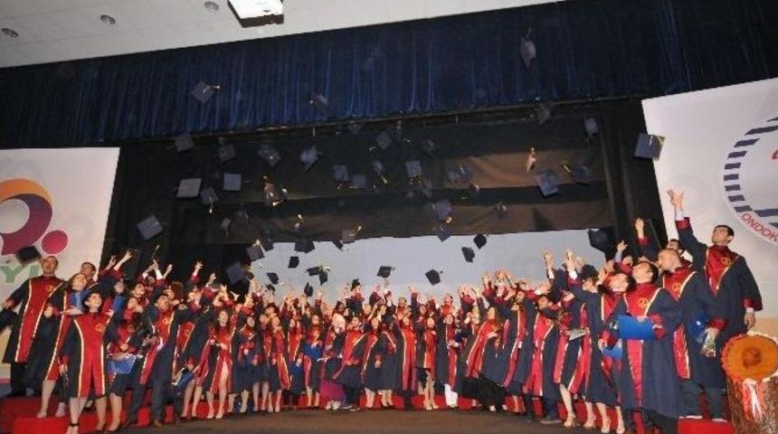 Diş Hekimliği Fak&uuml;ltesi 88 Mezun Verdi