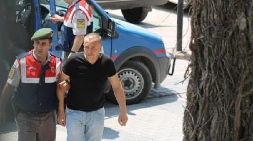 Manyas&rsquo;Ta Tarihi Eser Ka&ccedil;ak&ccedil;ılığına 14 G&ouml;zaltı