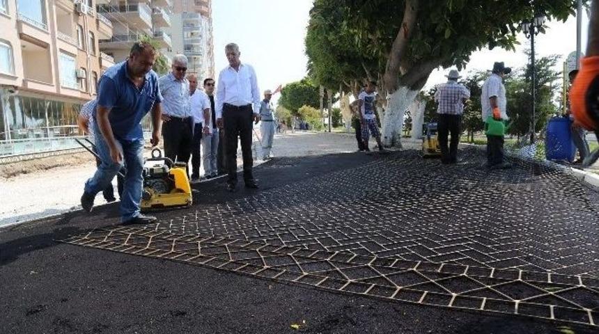 Mezitli Sahil Yolu Renkleniyor