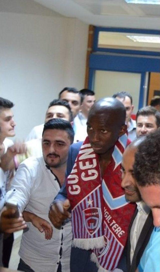 Trabzonspor’un Yeni Transferi Stephane M’bia Trabzon’a Geldi