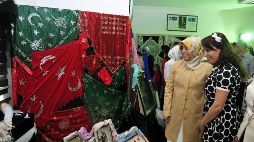 Mamaklı Kursiyerlerden G&ouml;z Kamaştıran Eserler