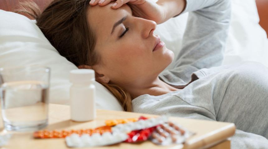 Kadınlar ağrı kesicileri daha bilin&ccedil;siz kullanıyor!