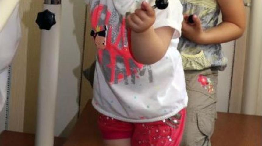 Minik Zeynep Ilk Adımını 2 Yaşında Attı