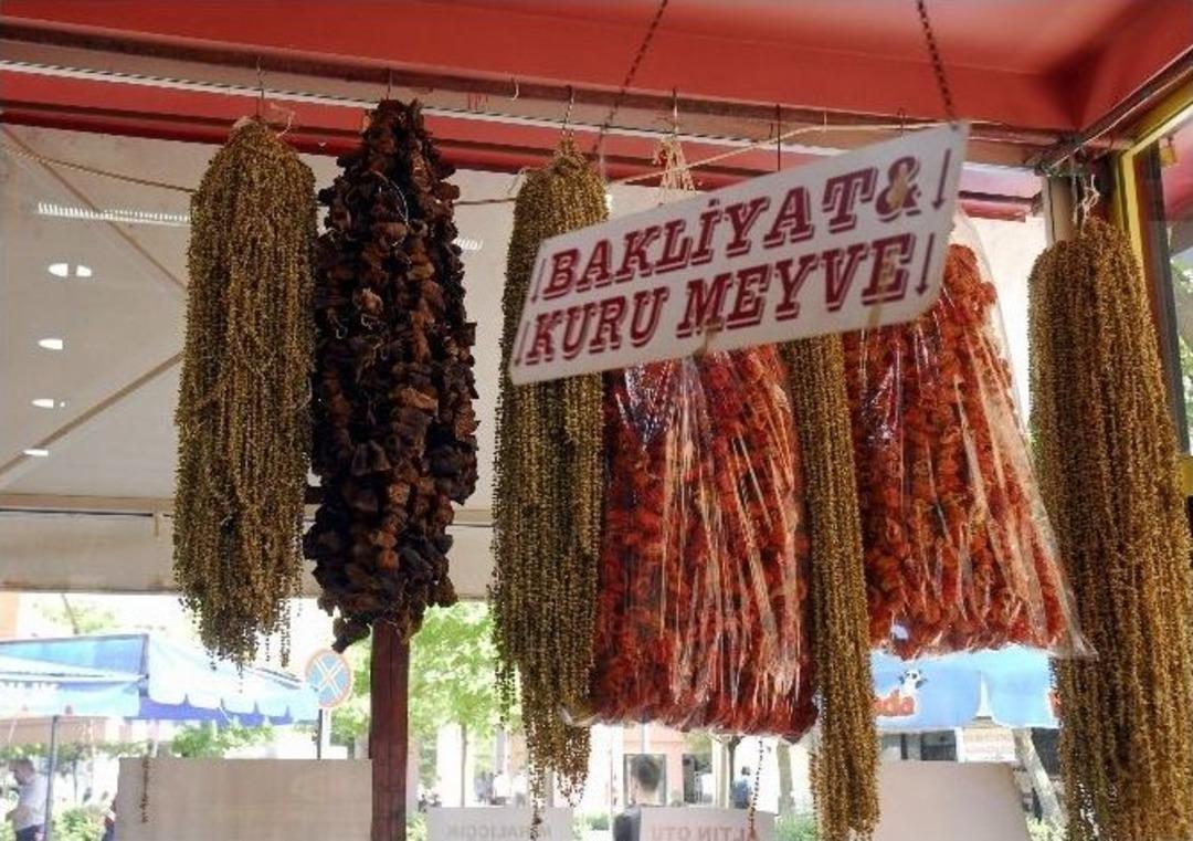 Ramazanda Sussuz Kalmamak İ&ccedil;in Bu Bitkileri T&uuml;ketin