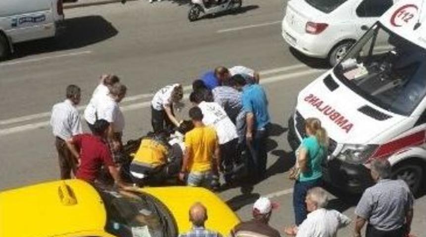 Denizli&rsquo;de Trafik Kazası: 1 Yaralı
