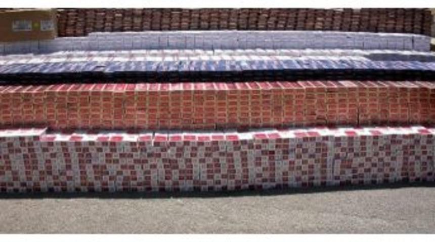 18 Bin 900 Paket Ka&ccedil;ak Sigara Yakalandı