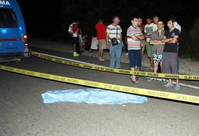 İş Dönüşü Motosiklet Çarpan Kız Yaşamını Yitirdi 2