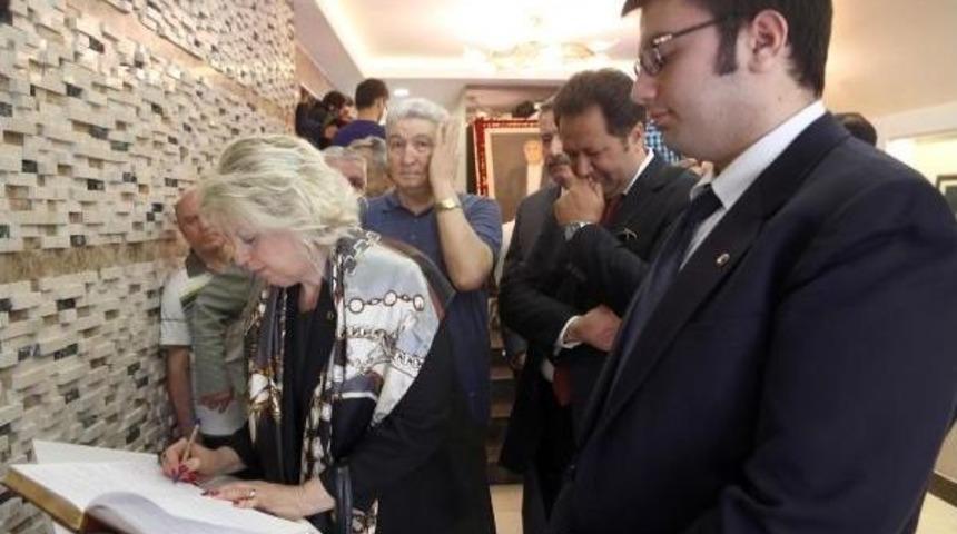 Doktoru Aylin Cesur: Demirel'i Uykuda Kaybettik