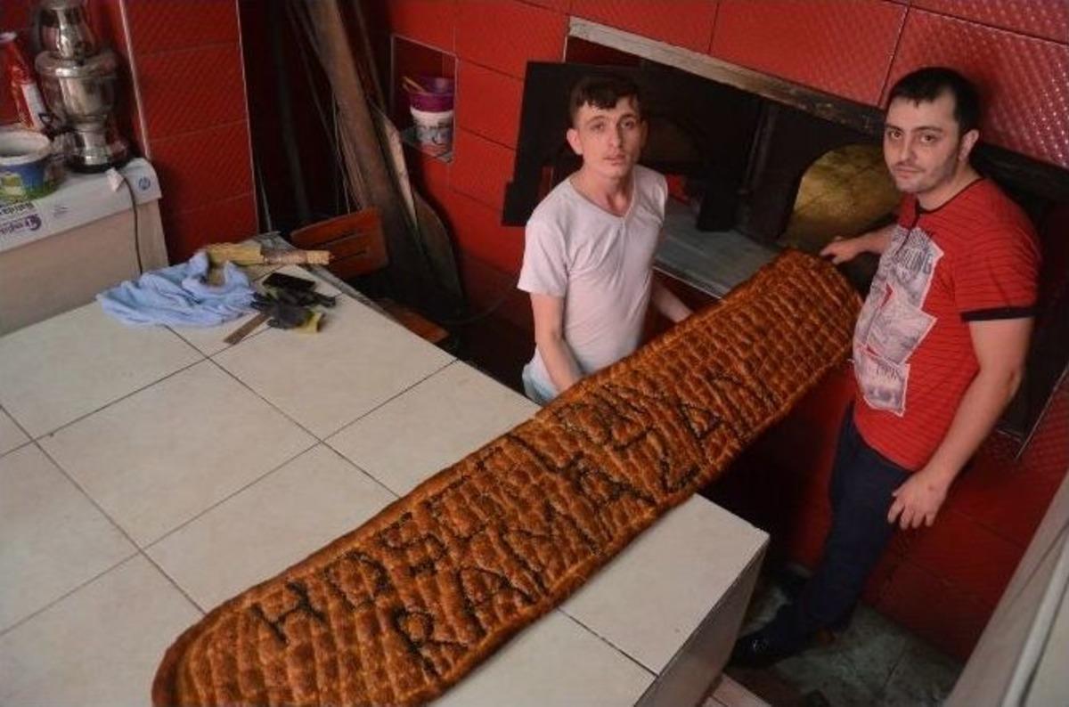 Ramazan&rsquo;ın En B&uuml;y&uuml;k Pidesini Yaptı