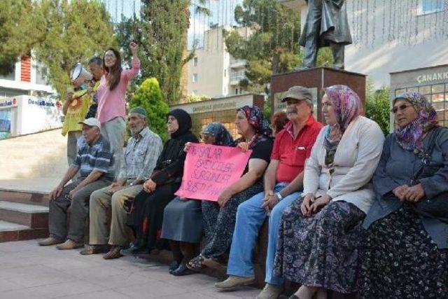 Soma'da Ayşegül Öğretmene Destek Eylemi