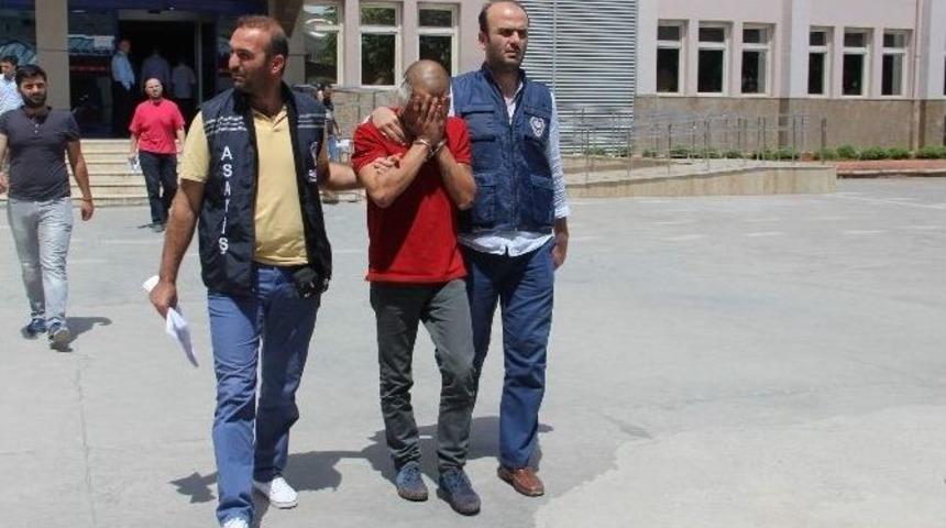 Gaziantep&rsquo;te Alacak Verecek Kavgasında Kan D&ouml;k&uuml;ld&uuml;