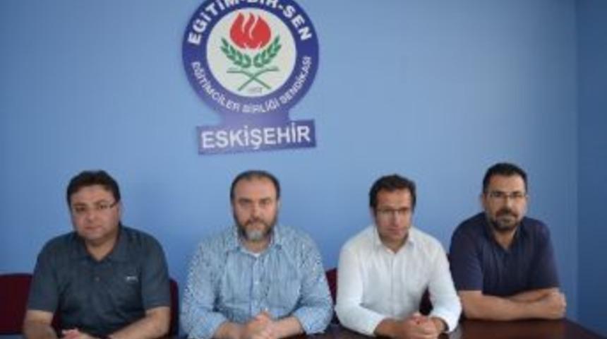 Eğitim Bir Sen Mursi&rsquo;nin İdam Kararına Tepki G&ouml;sterdi