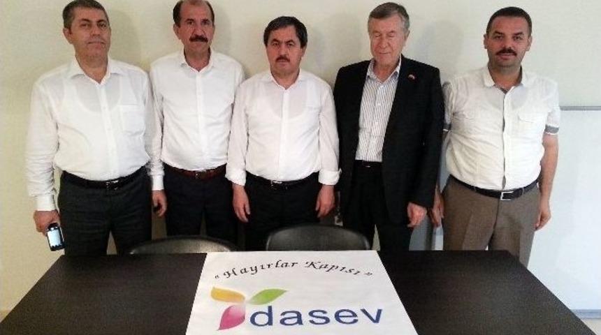 Başkan Eser, Adana’da Ziyaretlerde Bulundu