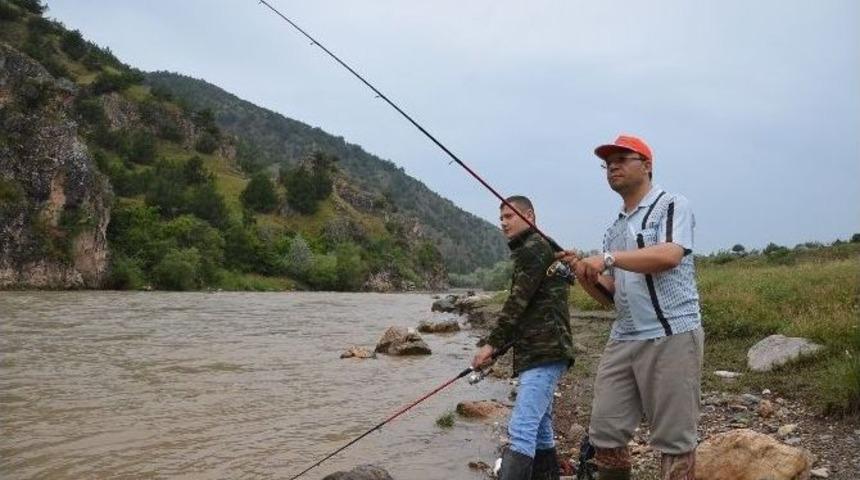 Kargı&rsquo;da Balık Avı Sezonu Bereketli Başladı