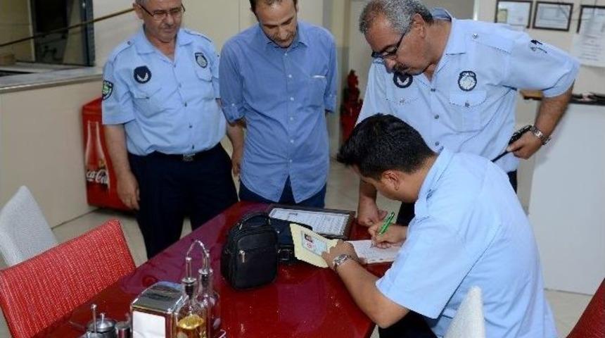 Kumluca&rsquo;da Zabıtadan Gece Denetimi