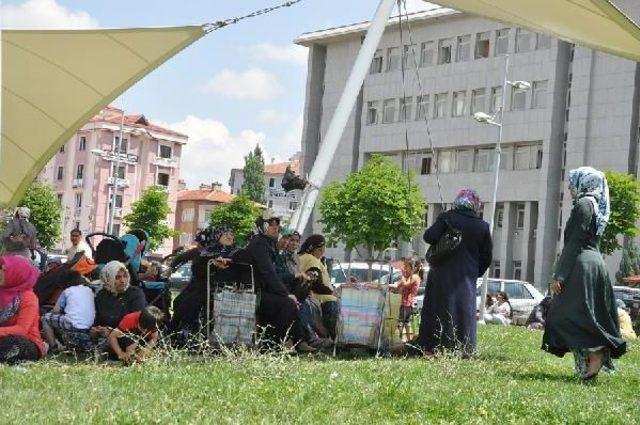 10 Kiloluk Un Alabilmek Muhtarlığa Akın Ettiler