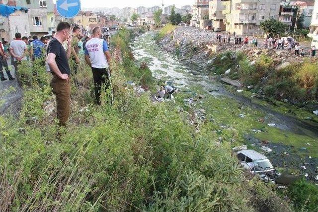 Samsun’da Otomobil Dereye Uçtu: 1 Yaralı