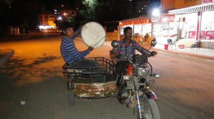 Batman&rsquo;da Motorlu Ramazan Davulcuları İş Başında