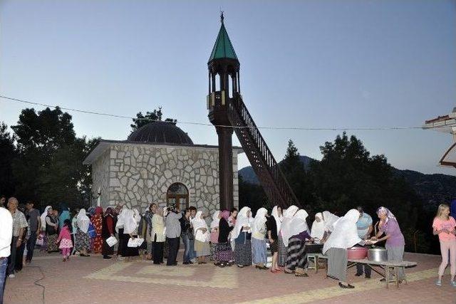 İbradı Belediyesi’nin “el Ele Gönül Gönüle” İftarları Başladı