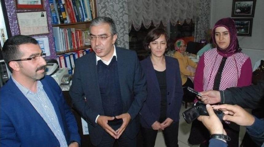 Ak Parti Kadın Kolları Başkanlığı&rsquo;ndan İftar Yemeği