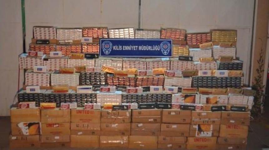 Kilis'te Tır Dorsesinde 122 Bin 700 Sigara Ele Ge&ccedil;ti