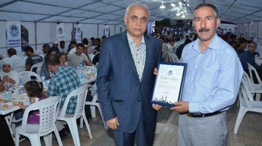 Battalgazi Belediyesi, Bin 500 Kişiye İftar Yemeği Verdi
