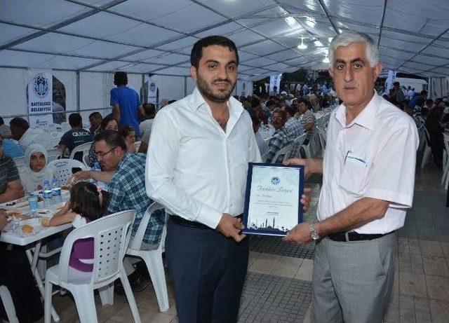 Battalgazi Belediyesi, Bin 500 Kişiye İftar Yemeği Verdi