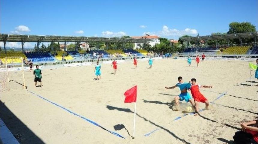 Ege&rsquo;nin Futbol Devleri Seferihisar&rsquo;da Buluşuyor