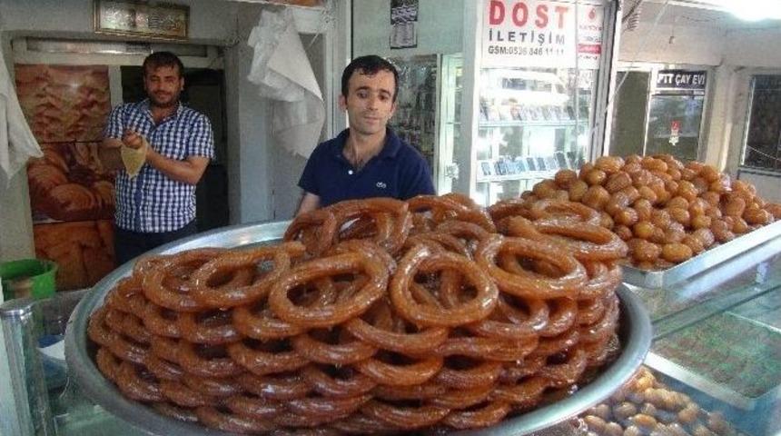 Batman&rsquo;da Ramazan İle Birlikte Tatlı Satışları Arttı