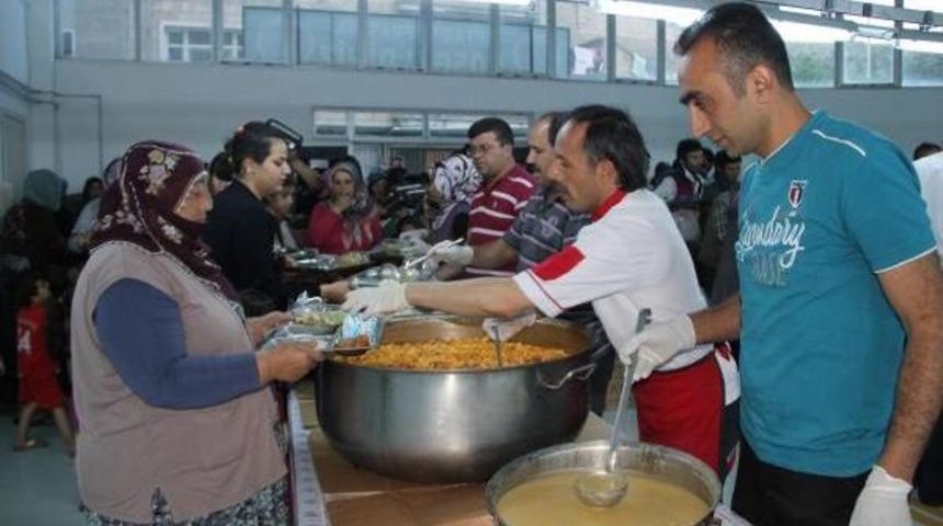 Nevşehir&rsquo;De Ilk Iftar Heyecanı