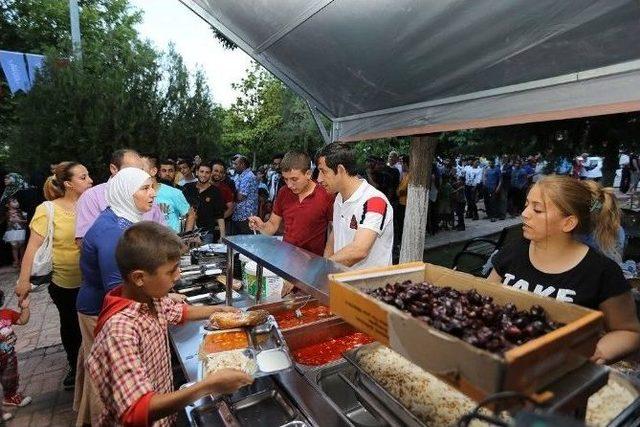 Büyükşehir Belediyesinin Ramazan Etkinlikleri Kur’an Tilavetiyle Başladı