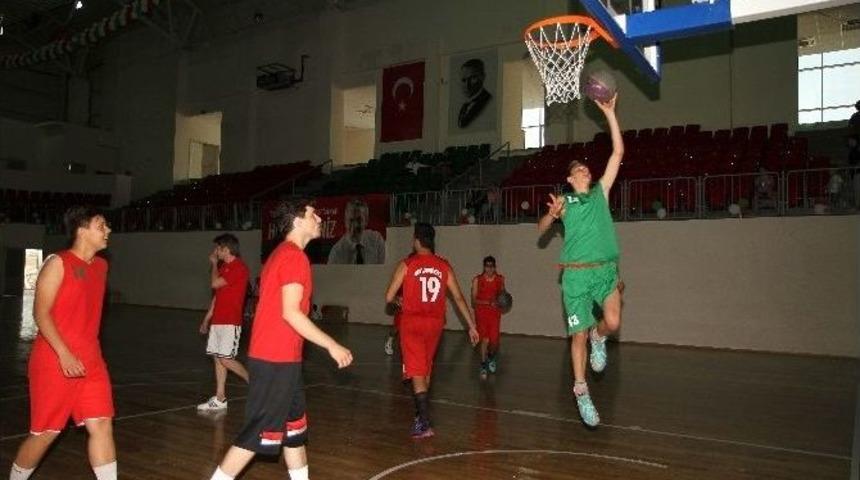 Karşıyaka&rsquo;da &Ccedil;ocuklara &Ouml;zel Yaz Okulu