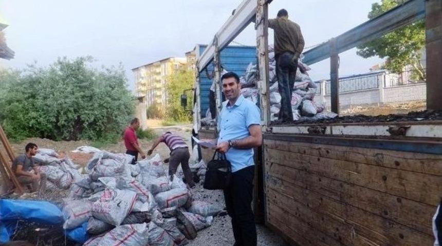 Van&rsquo;da Muhta&ccedil; Ailelere K&ouml;m&uuml;r Yardımının Dağıtımına Başlandı