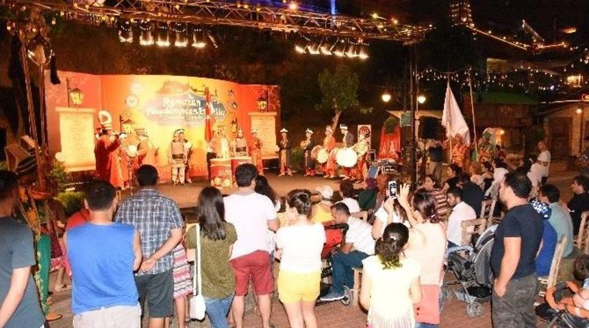 Ramazan Meydanı&rsquo;nda Mehter Takımına Yoğun İlgi