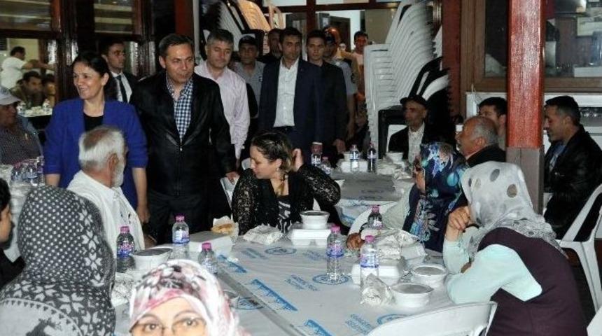 Kdz. Ereğli Belediyesi Halka İftar Verdi
