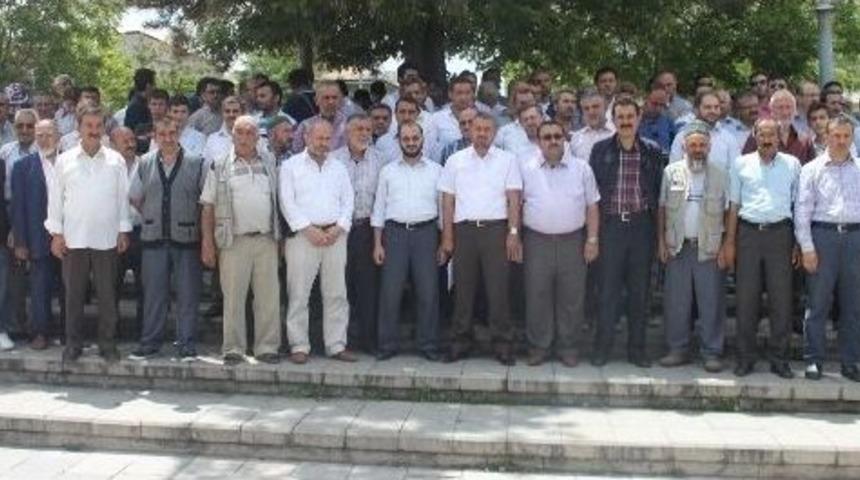 Aksaray&rsquo;da Mursi Hakkındaki İdam Protesto Edildi